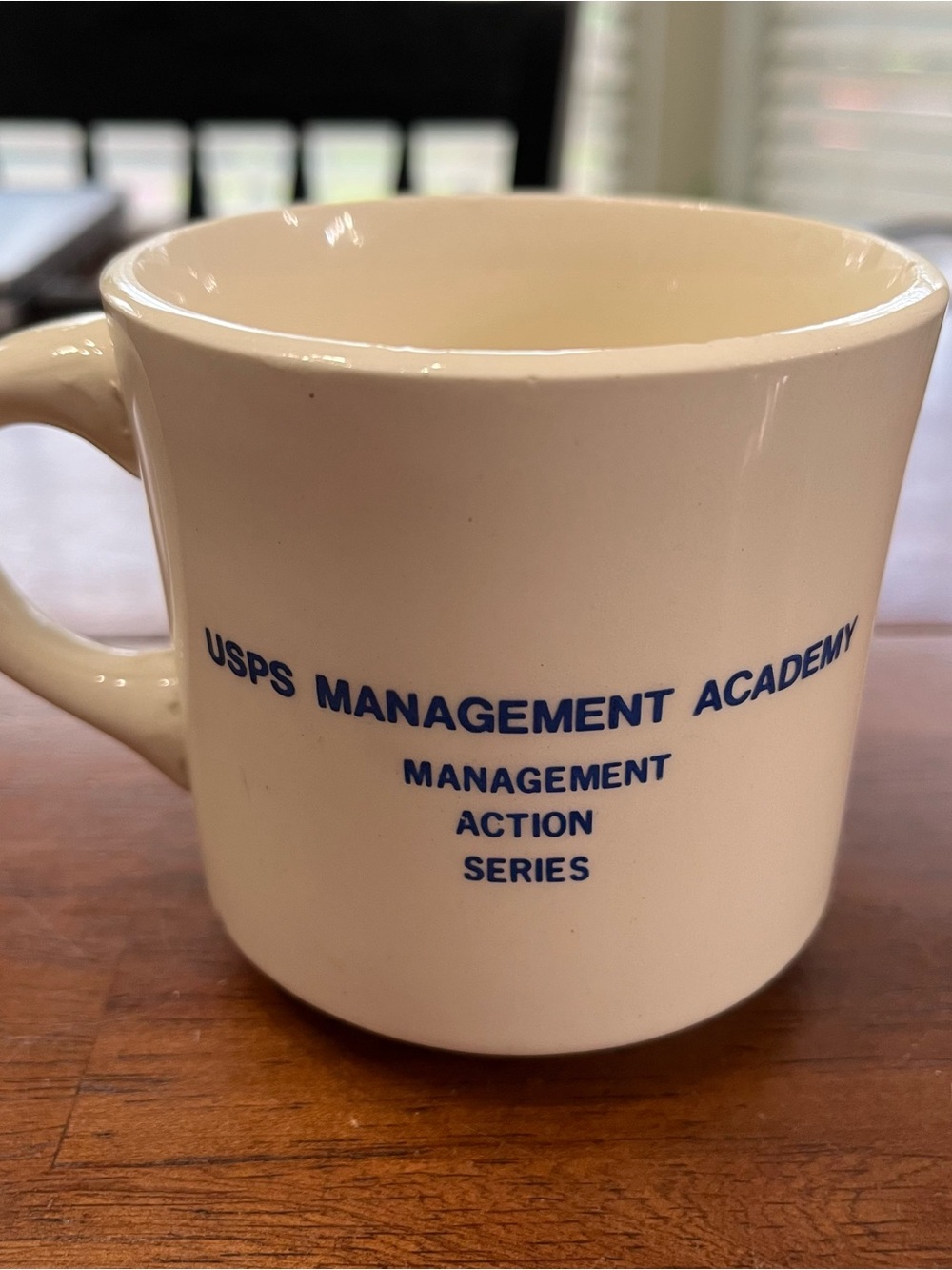 Vintage United States Postal Service White U.S. Mail Ceramic Coffee Mug - Picture 2 of 4